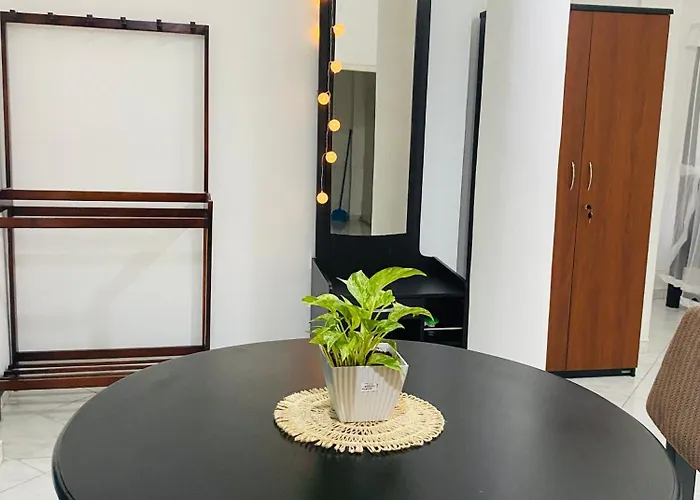 Anusha Apartment 15 Homestay